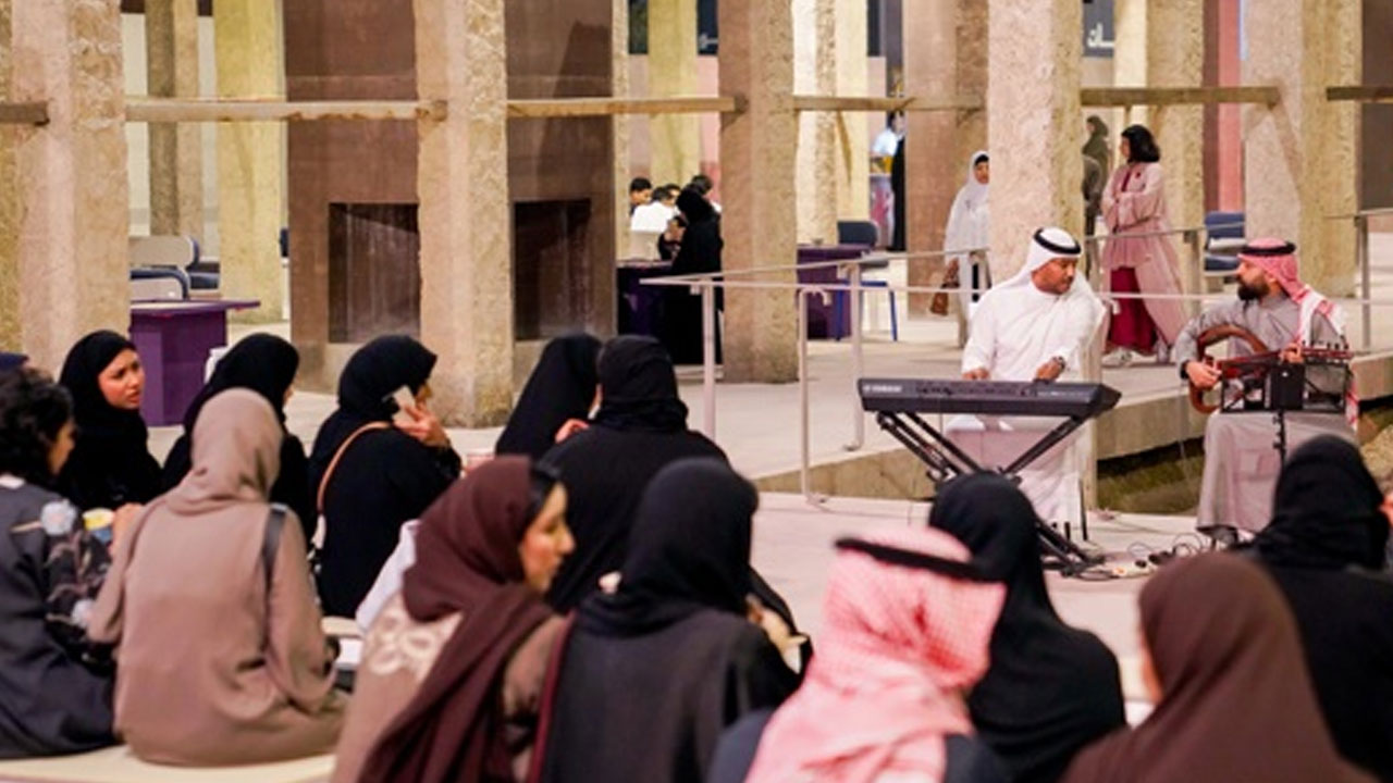 انطلاق فعاليات البرنامج الثقافي "نلتقي في مسار اللؤلؤ" في المحرّق وسط أجواء رمضانية مميزة